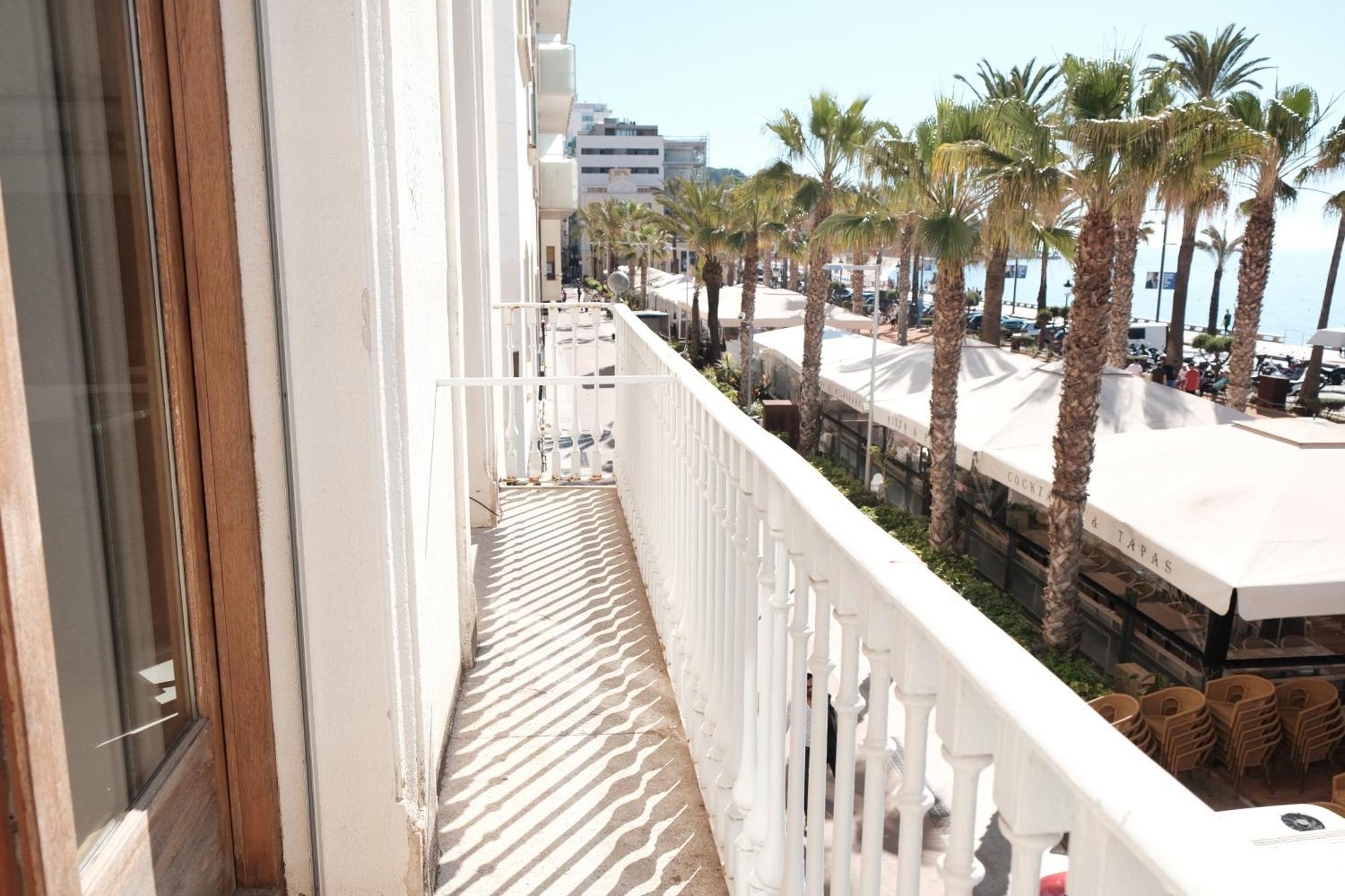 Exclusive Beachfront Haven In Costa Brava Apartamento *
